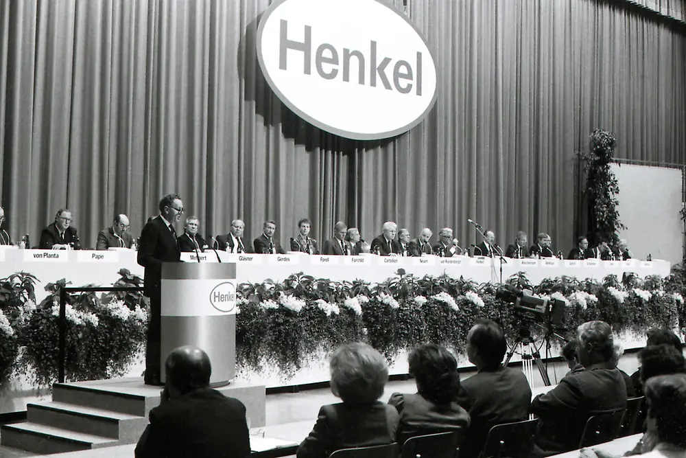 Prima ediție Henkel Annual General Meeting în 1986